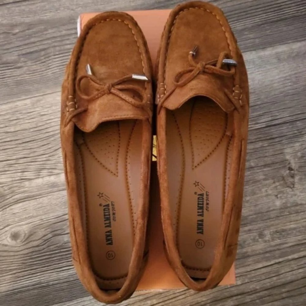 New in box. Anna Almeida brown loafers. Women’s size 10